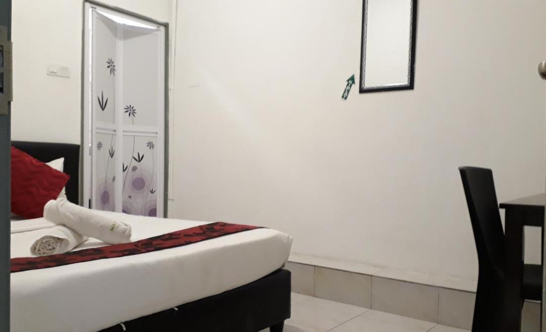באטו פרינג'י Max Ferringhi Hotel מראה חיצוני תמונה