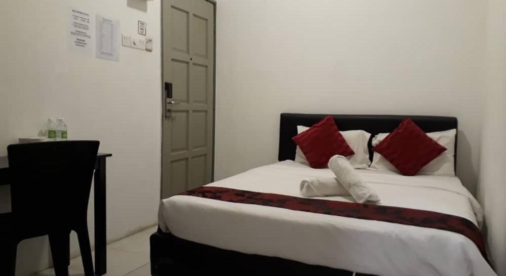 באטו פרינג'י Max Ferringhi Hotel מראה חיצוני תמונה