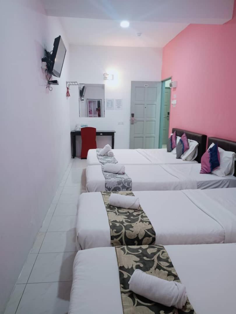 באטו פרינג'י Max Ferringhi Hotel מראה חיצוני תמונה